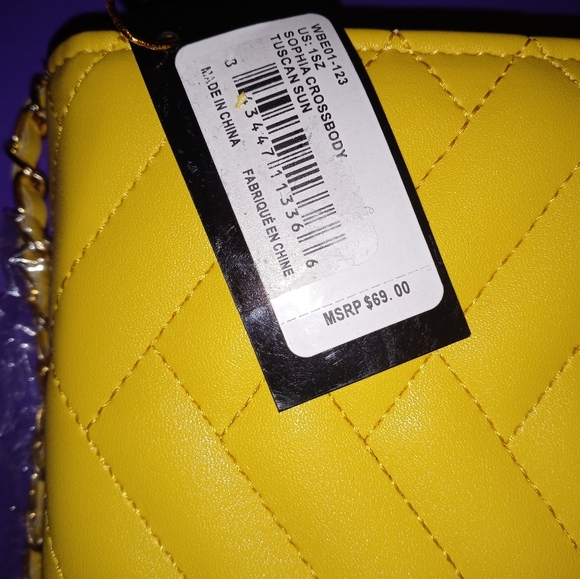 🆕Bebe | Sophia Quilted Crossbody Purse w/ Gold Chain Strap Tuscan Sun Yellow - Picture 6 of 12